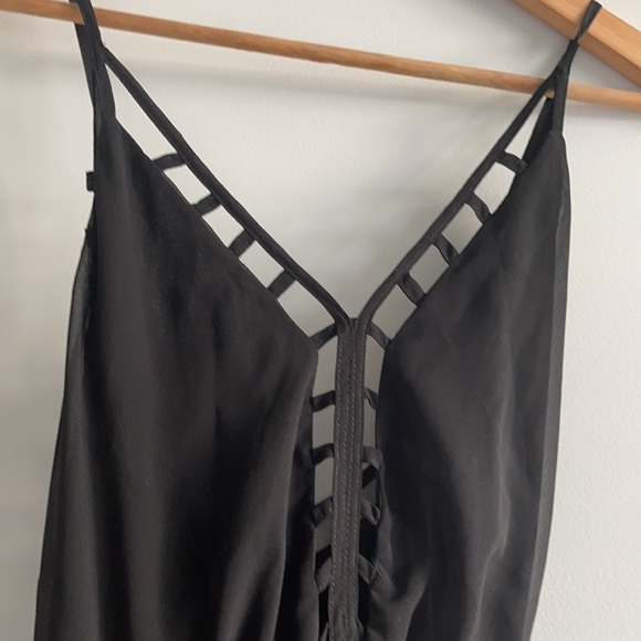 Black mini dress - Picture 2 of 4